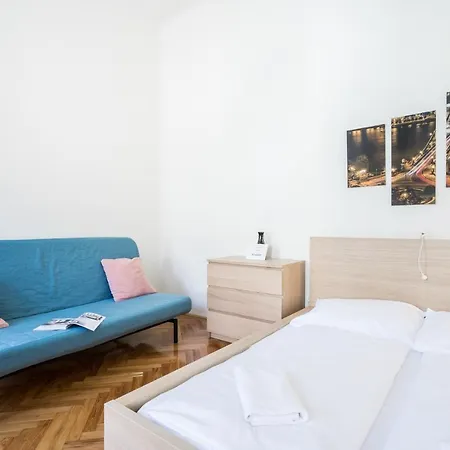 Bpr Royal Homes At King Street * Βουδαπέστη