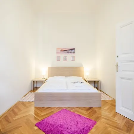 Bpr Royal Homes At King Street Διαμέρισμα Βουδαπέστη