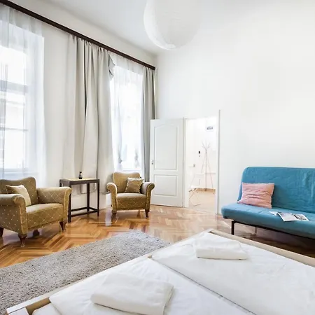 Bpr Royal Homes At King Street Διαμέρισμα Βουδαπέστη