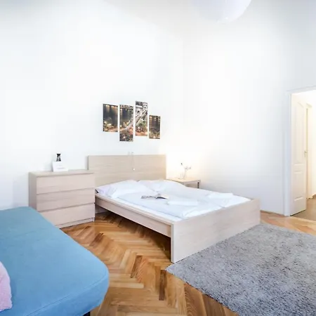 Bpr Royal Homes At King Street * Βουδαπέστη
