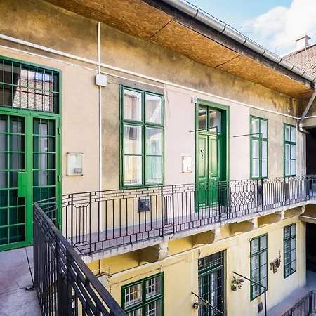 Bpr Royal Homes At King Street * Βουδαπέστη